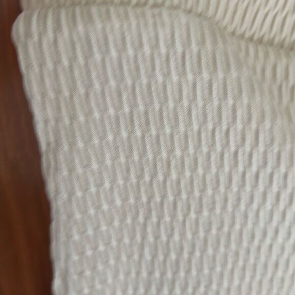 NWT G & D beige bell bottom pants M - Picture 3 of 4